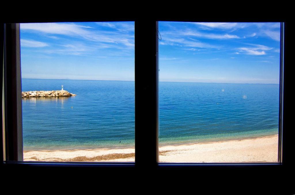 Hotel Manthos Blue Agios Ioannis  Exterior photo